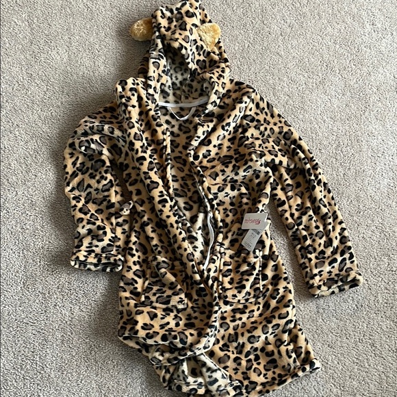 Tan and Black Leopard Print Pajama Robe - Picture 1 of 5